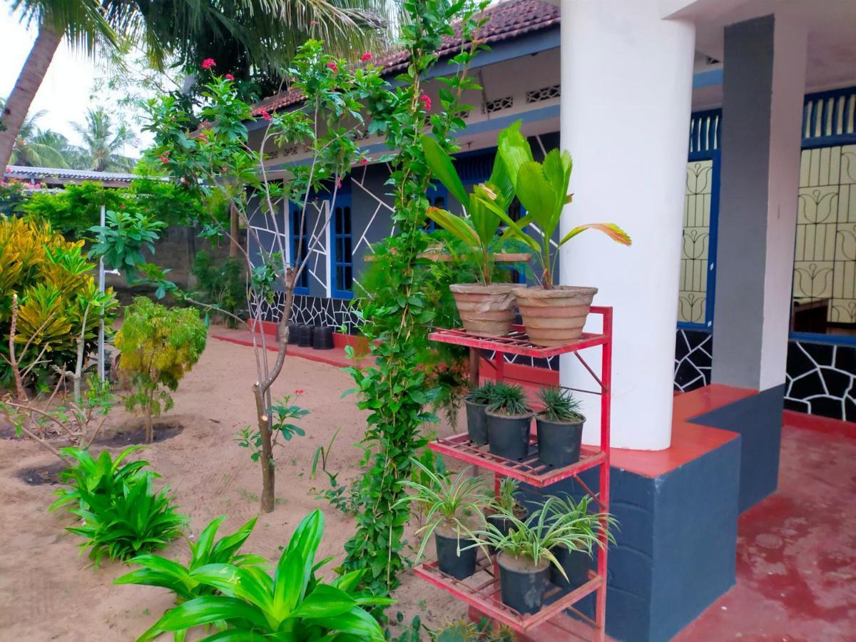 Eastwind Surf Camp Hotel Arugam Bay Exterior photo